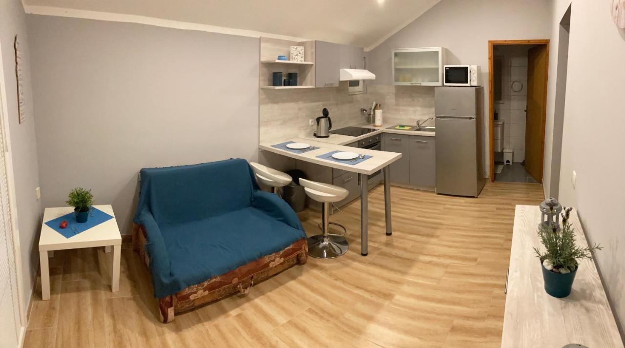 Apartman Turanj Bagian luar foto